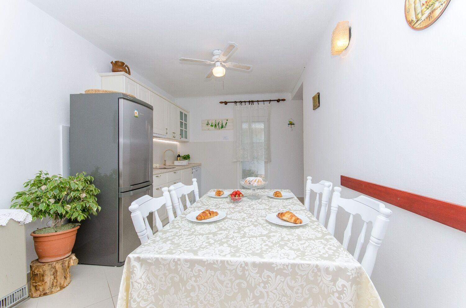 Apartments Bosiljka - By The Sea Sevid Εξωτερικό φωτογραφία